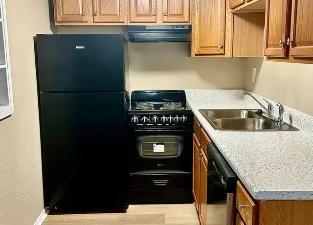 Property at 12525 E 41st St Apt 713, Tulsa, OK, 74146, 1 bed, 1 bath, [object Object]