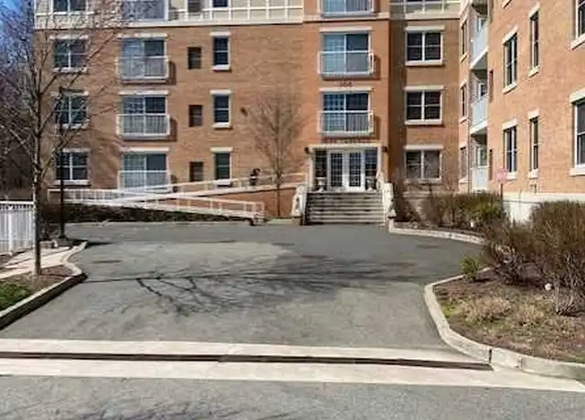 Property at 102 Terrace Ave Unit 122, Rochelle Park, NJ, 07662, 1 bed, 1 bath, [object Object]