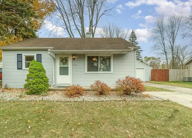 Property at 1302 E Saint Andrews Rd, Midland, MI, 48642, 2 beds, 1 bath, [object Object]
