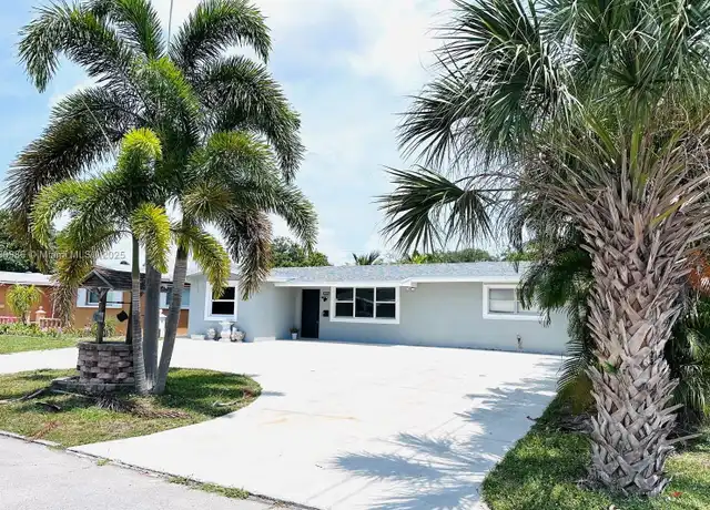 Property at 8761 NW 12th St, Pembroke Pines, FL, 33024, 3 beds, 2 baths, [object Object]