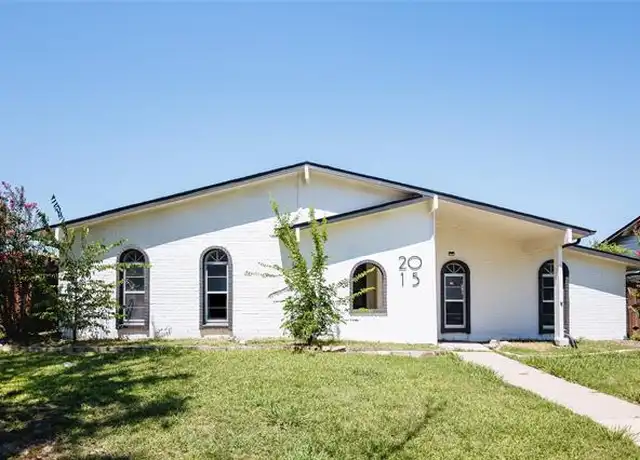 Property at 2015 Warberry Rd, Carrollton, TX, 75007, 3 beds, 2 baths, [object Object]