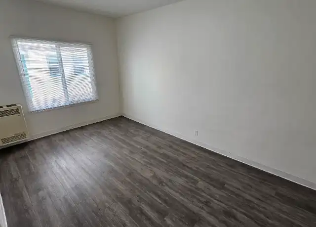 Property at 226 S Tower Dr Unit 3, Beverly Hills, CA, 90211, 1 bed, 1 bath, [object Object]