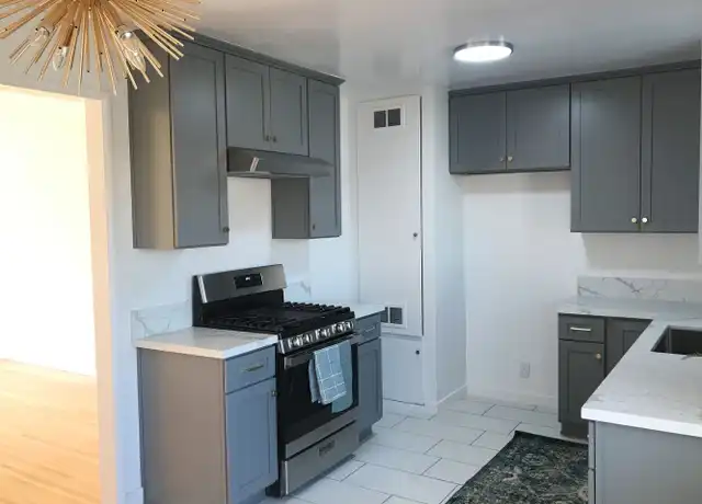 Property at 113 N Parish Pl Unit H, Burbank, CA, 91506, 2 beds, 1 bath, [object Object]
