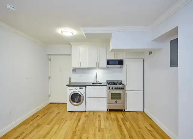 Property at 210 E 22nd St Unit GLA, New York, NY, 10010, 2 beds, 1 bath, [object Object]
