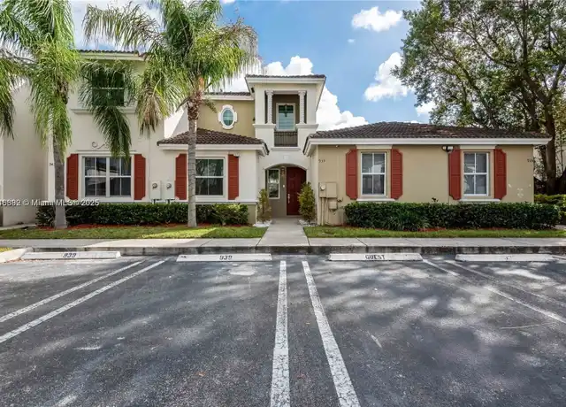 Property at 939 NE 42nd Ter, Homestead, FL, 33033, 3 beds, 3 baths, [object Object]