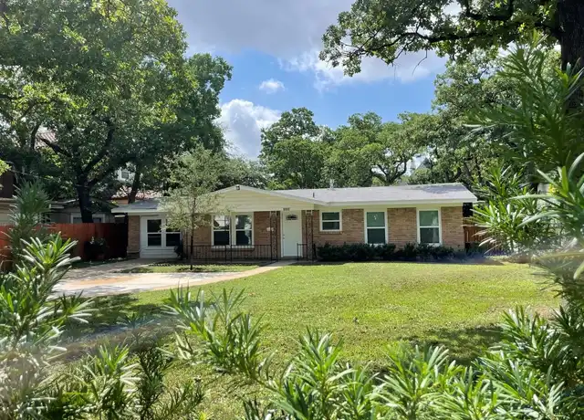 Property at 1409 Elton Ln, Austin, TX, 78703, 3 beds, 2 baths, [object Object]