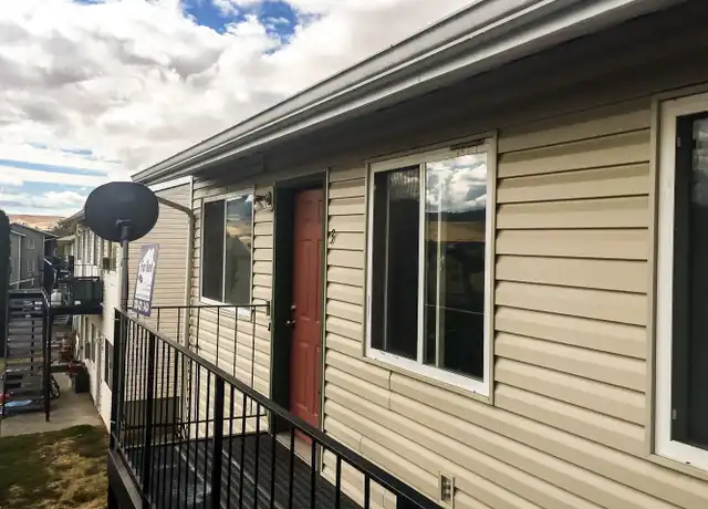 Property at 1605 Levick St Unit 3, Moscow, ID, 83843, 2 beds, 1 bath, [object Object]
