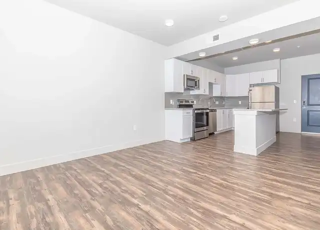 Property at 532 CO - 532 W Colorado Ave, Colorado Springs, CO, 80905, 0-1 beds, 1 bath, [object Object]