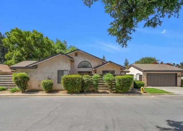 Property at 1749 E Babcock Ave, Visalia, CA, 93292, 2 beds, 2 baths, [object Object]