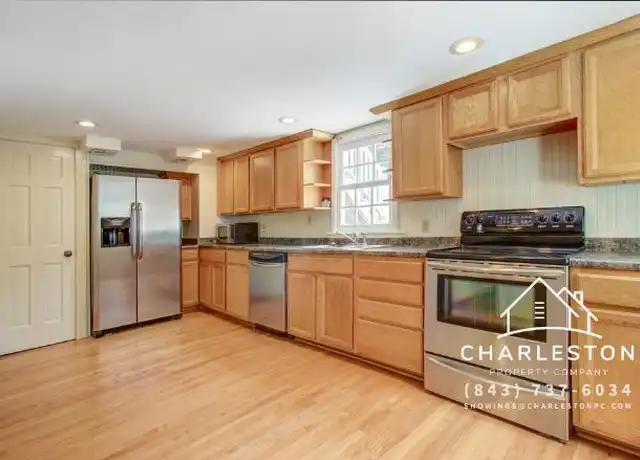 Property at 38 Ashe St, Charleston, SC, 29403, 2 beds, 2 baths, [object Object]