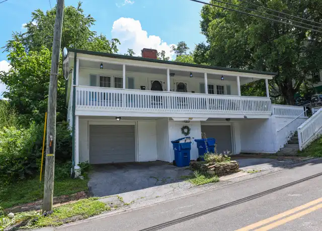 Property at 203 S Cherokee St Unit 1, Jonesborough, TN, 37659, 2 beds, 1 bath, [object Object]