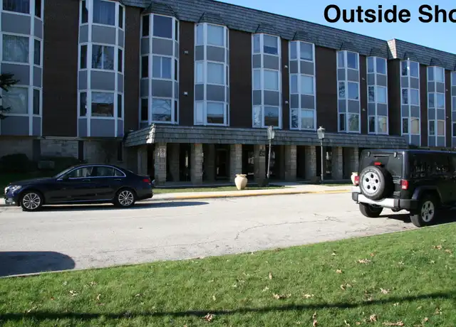 Property at 2500 Windsor Mall Unit 1K, Park Ridge, IL, 60068, 2 beds, 2 baths, [object Object]