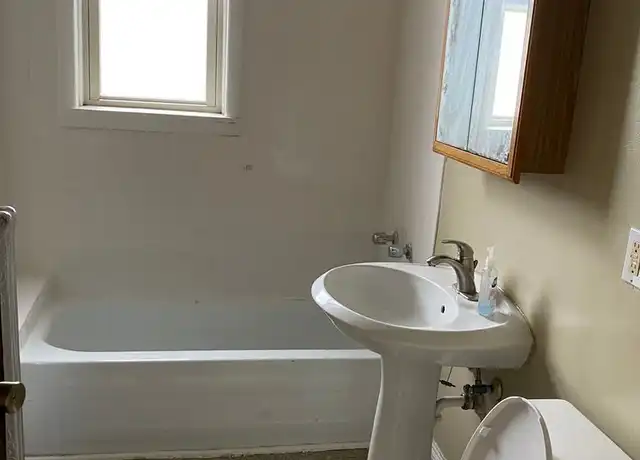 Property at 152 N Menard Ave #3, Chicago, IL, 60644, 3 beds, 1 bath, [object Object]