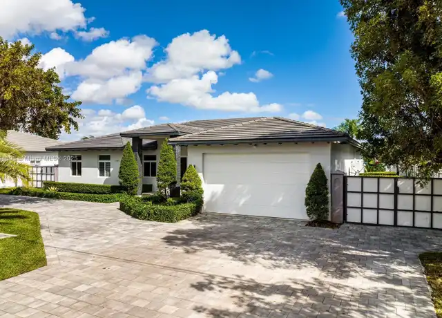 Property at 7441 SW 125th Ave, Miami, FL, 33183, 5 beds, 4 baths, [object Object]