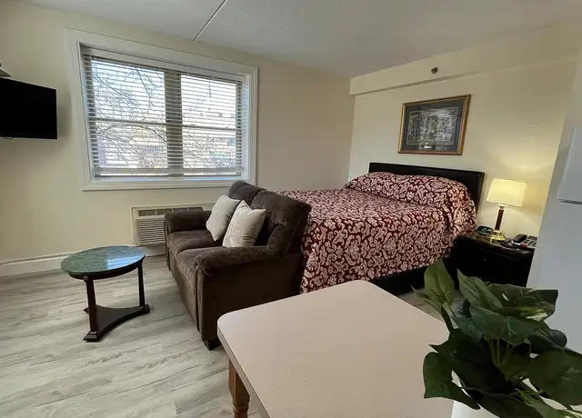 Photo of 44 Montvale Ave, Woburn, MA 01801