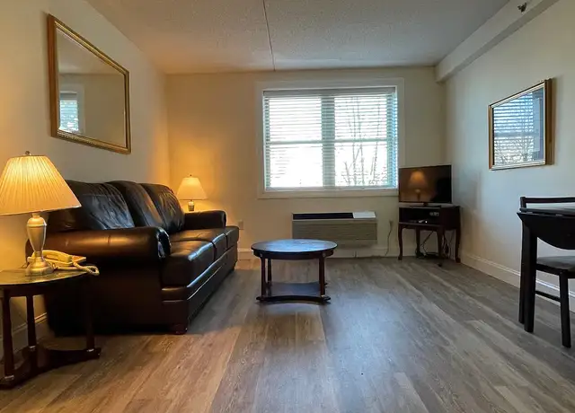 Photo of 44 Montvale Ave, Woburn, MA 01801