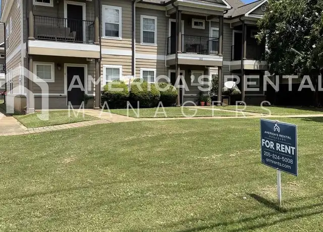 Property at 502 16th St Unit 6, Tuscaloosa, AL, 35401, 3 beds, 3 baths, [object Object]