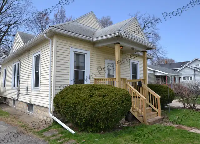 Property at 5 S Broadway St, Joliet, IL, 60436, 3 beds, 1 bath, [object Object]