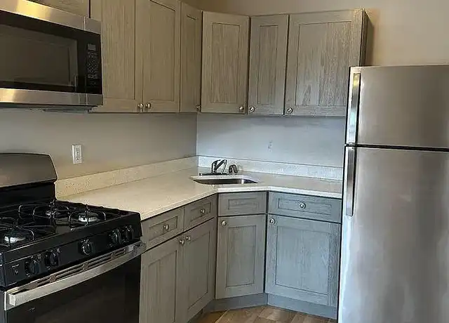 Property at Liberty Street Apartments - 406-444 Liberty St, Little Ferry, NJ, 07643, 1 bed, 1 bath, [object Object]