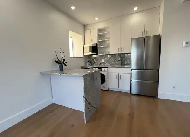 Property at 2211 Pingree St Unit 401, Detroit, MI, 48206, 1 bed, 1 bath, [object Object]