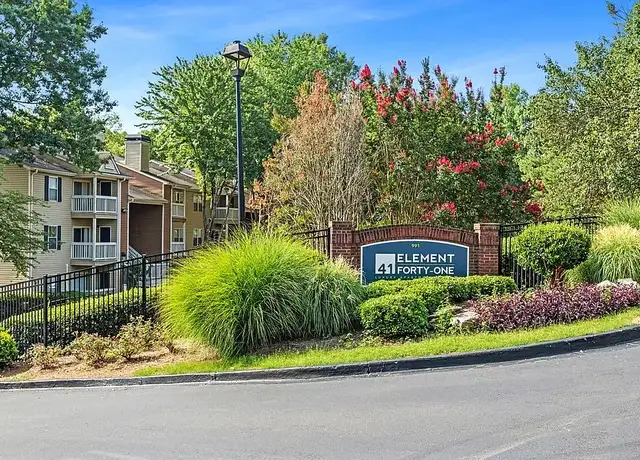 Photo of 991 Wylie Rd SE, Marietta, GA 30067