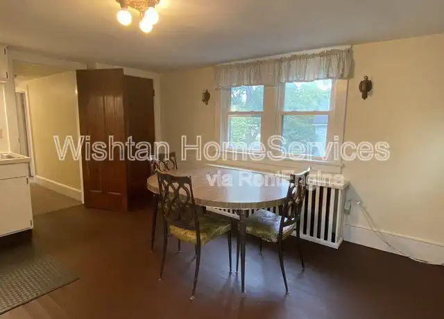 Property at 525 S Lafayette St Unit 2, Macomb, IL, 61455, 1 bed, 1 bath, [object Object]