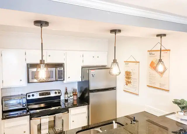 Property at 6501 E Hill Dr, Austin, TX, 78731, 1 bed, 1 bath, [object Object]