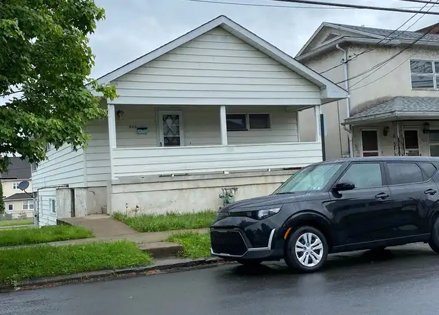 Property at 806 Crown Ave Unit 2 2F Rear, Scranton, PA, 18505, 1 bed, 1 bath, [object Object]