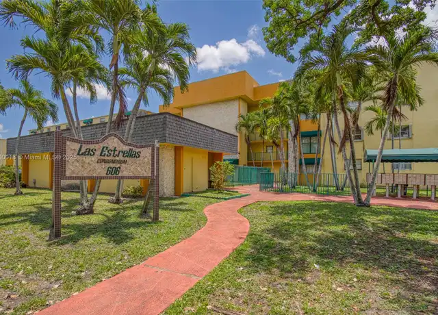 Property at 606 W 81st St #318, Hialeah, FL, 33014, 2 beds, 1 bath, [object Object]