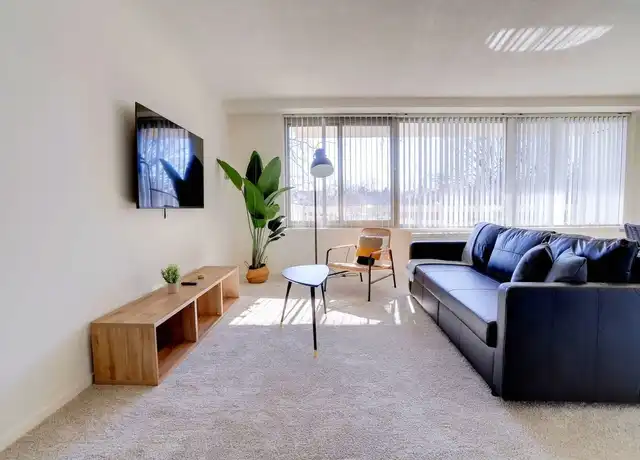 Property at South Eads Street 1600 - S Eads St Unit 1022410P, Arlington, VA, 22202, 2 beds, 2 baths, [object Object]