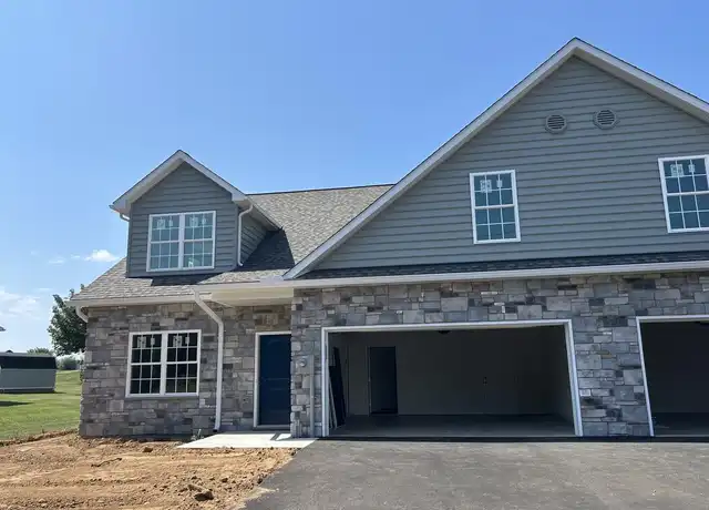 Property at 750 Hykes Rd, Greencastle, PA, 17225, 4 beds, 2.5 baths, [object Object]