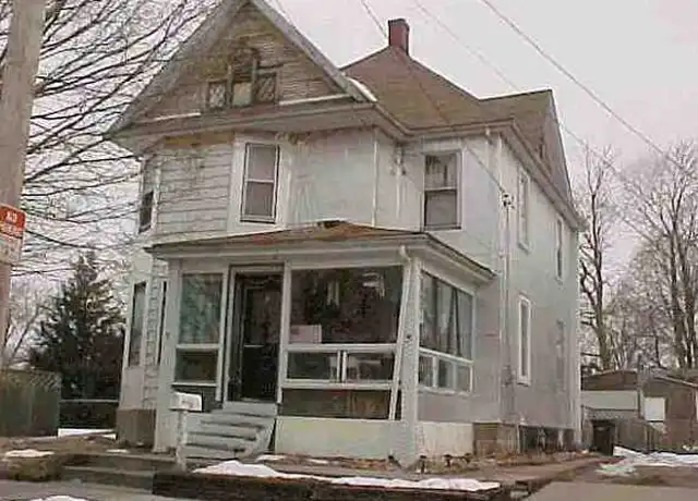 Property at 107 Lafayette St, Waterloo, IA, 50703, 4 beds, 1 bath, [object Object]