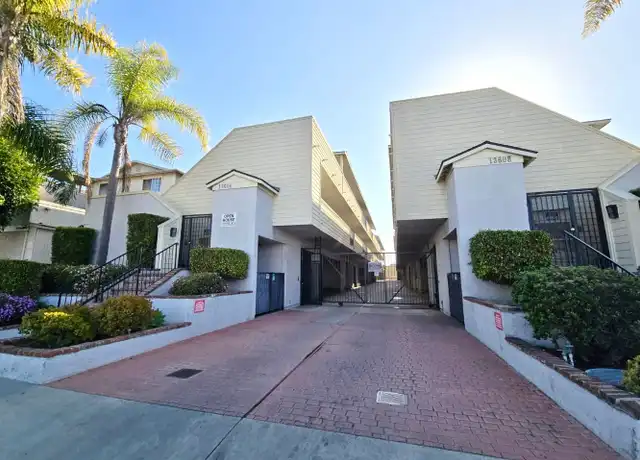 Property at 13608 Chadron Ave Unit 13608-11 ***$500 Move In Summer Special!***, Hawthorne, CA, 90250, 1 bed, 1 bath, [object Object]