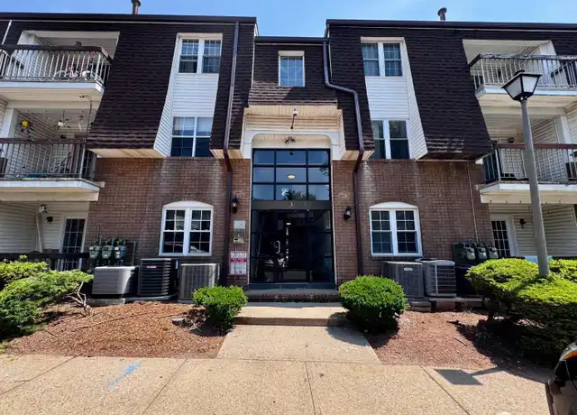 Property at 311 Green Hollow Dr, Iselin, NJ, 08830, 2 beds, 2 baths, [object Object]