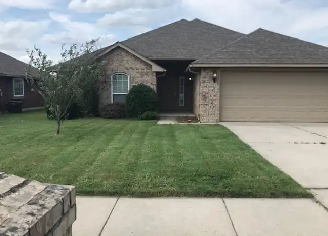 Property at 1421 Chambers St, Norman, OK, 73071, 3 beds, 2 baths, [object Object]