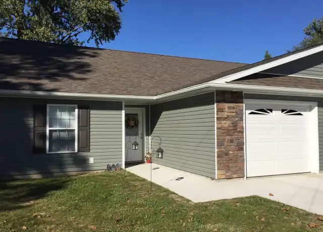 Property at 901 Rodd St Unit 901 Farris, Carterville, IL, 62918, 2 beds, 1 bath, [object Object]