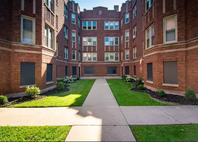 Property at 7641 S East End Ave Unit 3E, Chicago, IL, 60649, 2 beds, 1 bath, [object Object]