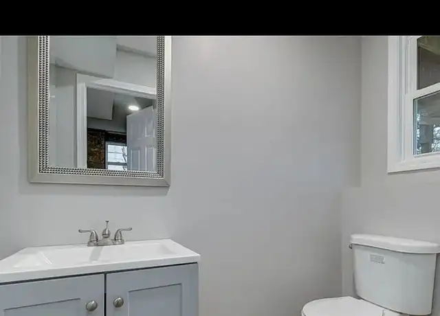 Property at 314 SW Ensley Ln, Lees Summit, MO, 64081, 3 beds, 2 baths, [object Object]