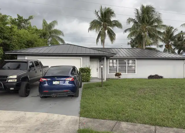 Property at 323 Canterbury Dr W, Riviera Beach, FL, 33407, 3 beds, 2 baths, [object Object]