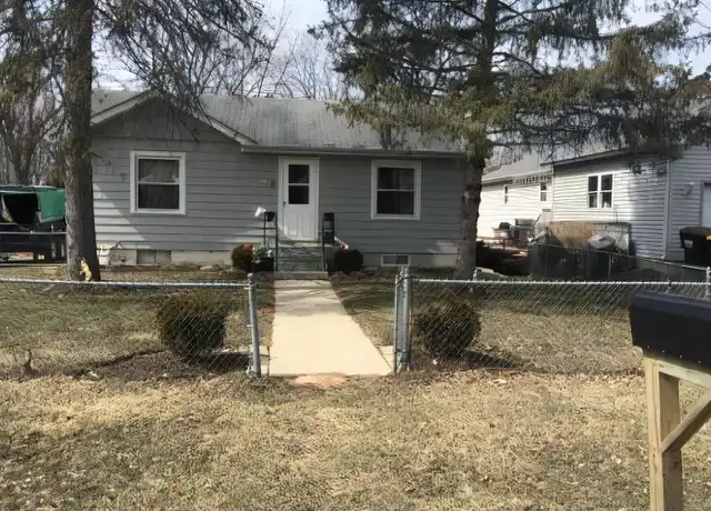 Property at 168 S Heather Dr, Crystal Lake, IL, 60014, 3 beds, 2 baths, [object Object]