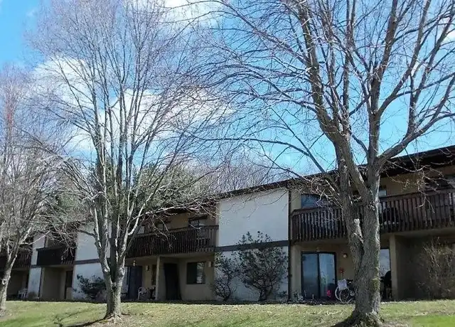 Property at 132 Mullet Dr, Killbuck, OH, 44637, 1 bed, 1 bath, [object Object]