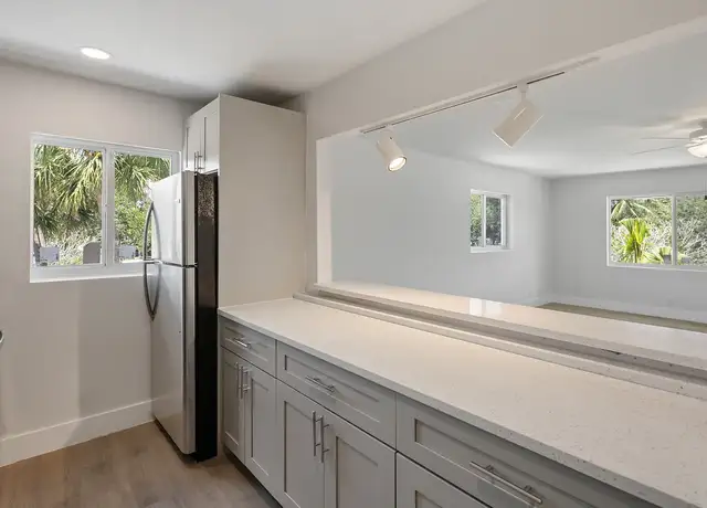 Photo of 100 SW 14th St, Boca Raton, FL 33432
