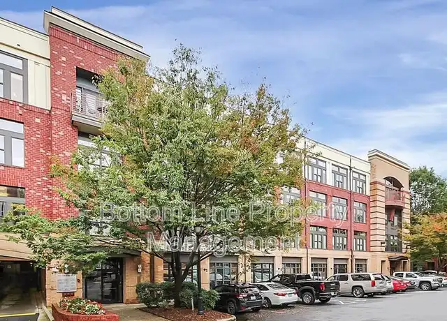 Property at 2125 Southend Dr #245, Charlotte, NC, 28203, 1 bed, 1 bath, [object Object]
