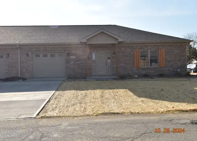 Property at 821 W 7th St Unit Seventh 833, Greenfield, IN, 46140, 2 beds, 2 baths, [object Object]