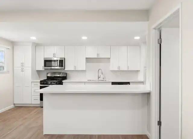 Property at Tyler Arms Apartments - Riverside, CA - 5220 Tyler St, Riverside, CA, 92503, 0-1 beds, 1 bath, [object Object]