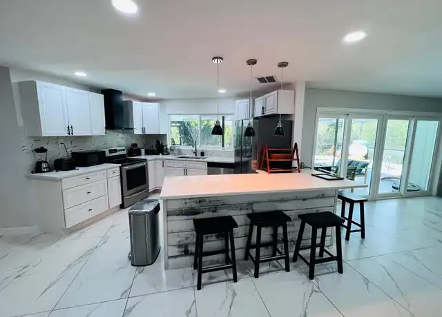 Property at 4439 Parrot Ave, Naples, FL, 34104, 4 beds, 2 baths, [object Object]