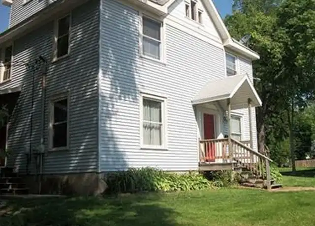 Property at 907 N State St Unit 1, Champaign, IL, 61820, 1 bed, 1 bath, [object Object]