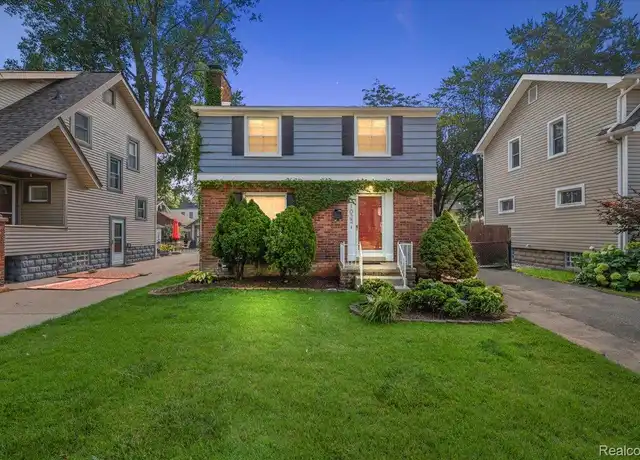 Property at 1023 Irving Ave, Royal Oak, MI, 48067, 3 beds, 2 baths, [object Object]