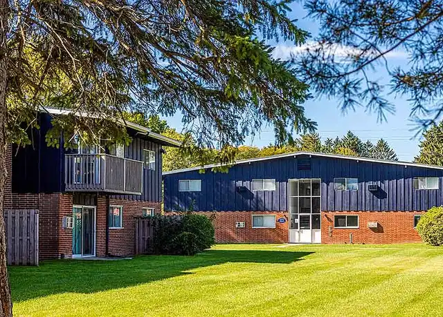 Property at Cedar Creek Apartments - 4394 Okemos Rd, Okemos, MI, 48864, 1 bed, 1 bath, [object Object]