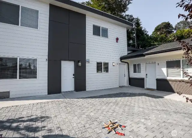 Property at 10009 Des Moines Memorial Dr S Unit 3, Seattle, WA, 98168, 2 beds, 1 bath, [object Object]
